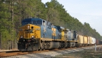CSX 561 leads a train southbound past MP A 275
